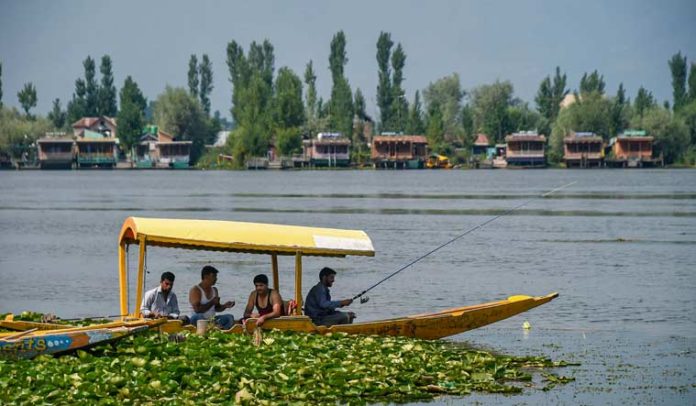 terror attack in srinagar dal jheel