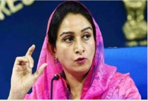 Harsimarat Kaur Badal asks Cong mps to impress on Cong govt in Punjab to reduce VAT on petro products