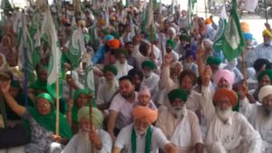 Farmers protest : Women leading the farmers' dharna in Punjab