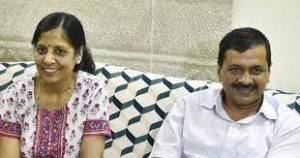Arvind Kejriwal's wife Sunita tests Covid-19 positive, Delhi CM under self-isolation