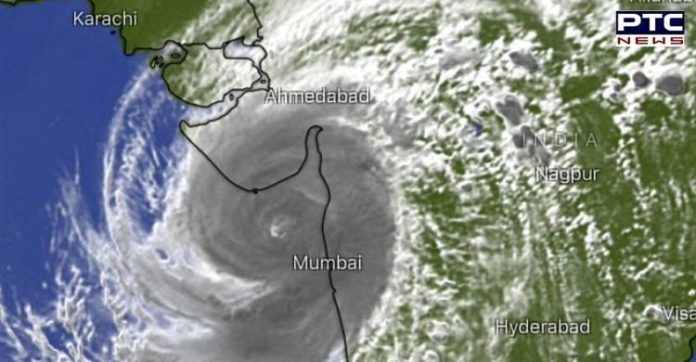 Cyclone 'Tauktae' very likely to reach Gujarat coast in evening and cross during night Cyclone 'Tauktae' very likely to reach Gujarat coast in evening and cross during night