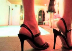Sex racket busted in Indore , sex racket in indore hotel , two hyderabadi girls arrested