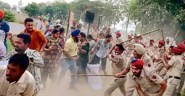 ਹੱਕਾਂ ਲਈ ਸੜਕਾਂ 'ਤੇ ਰੁਲਦੇ ਈ.ਟੀ.ਟੀ.ਅਧਿਆਪਕਾਂ ਨੂੰ ਮੁੜ ਮਿਲੇ ਪੁਲਿਸ ਦੇ ਡੰਡੇ