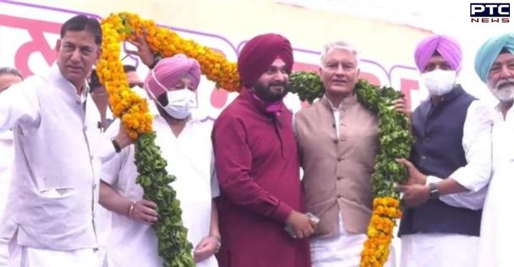 Navjot Singh Sidhu takes charge as Punjab Congress' President