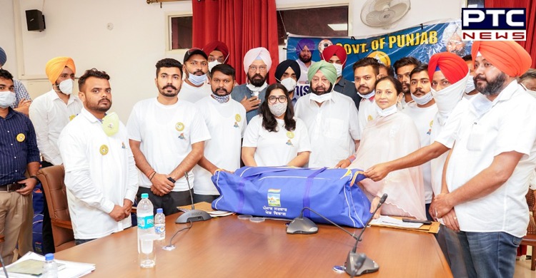 International Youth Day: Punjab CM kickstarts distribution of sports kits to Covid volunteers