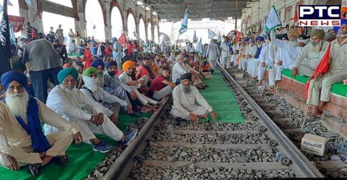 Lakhimpur Kheri incident: Farmers' hold 'rail-roko' agitation demanding MoS Teni's resignation Lakhimpur Kheri incident: Farmers' hold 'rail-roko' agitation demanding MoS Teni's resignation