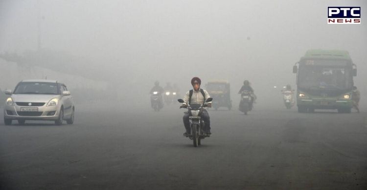 Delhi gasps for breath as AQI continues to remain in 'very poor' category