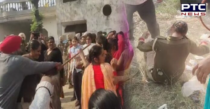 Clash between unemployed teachers, police in Jalandhar Clash between unemployed teachers, police in Jalandhar