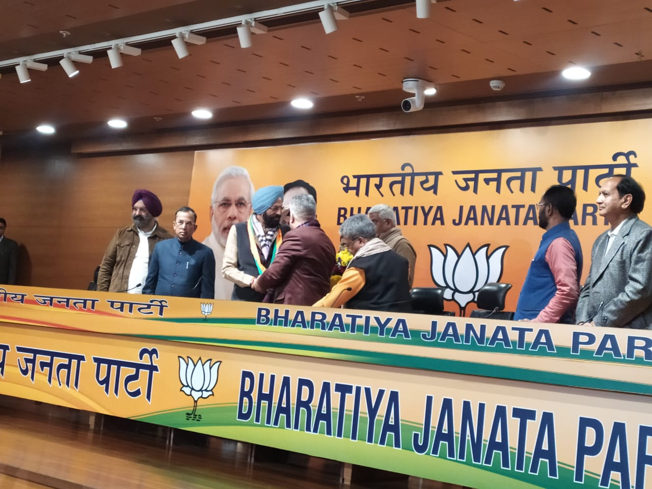 विधानसभा चुनाव से पहले पंजाब कांग्रेस को झटका, गुरमीत सिंह सोढ़ी बीजेपी में शामिल
