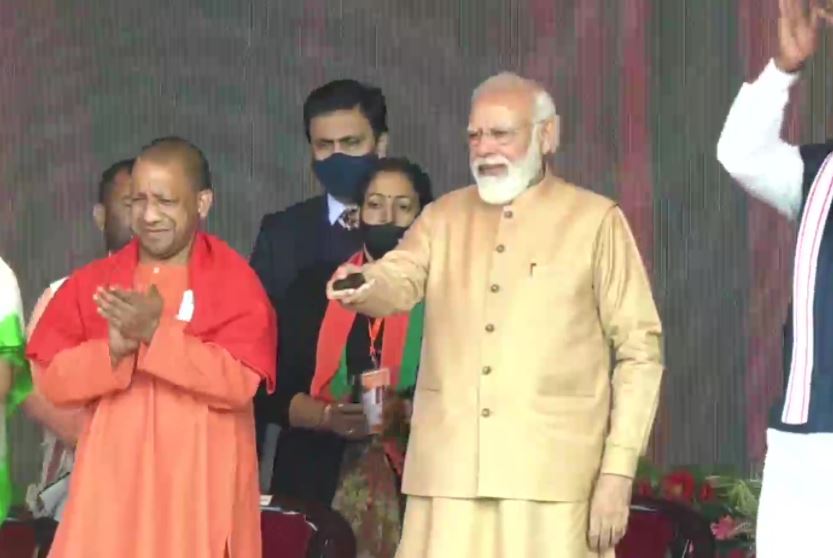 महिला स्वयं सहायता समूहों को पीएम का तोहफा, 1000 करोड़ किए ट्रांसफर