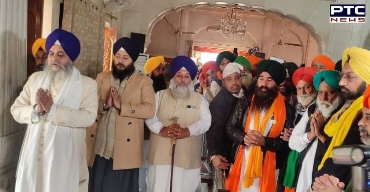 After Fateh March, Punjab farmers pay obeisance at Golden Temple