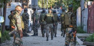 encounter, security forces, terrorists, कश्मीर में आतंकी मुठभेड़, सुरक्षा बल, आतंकी ढेर