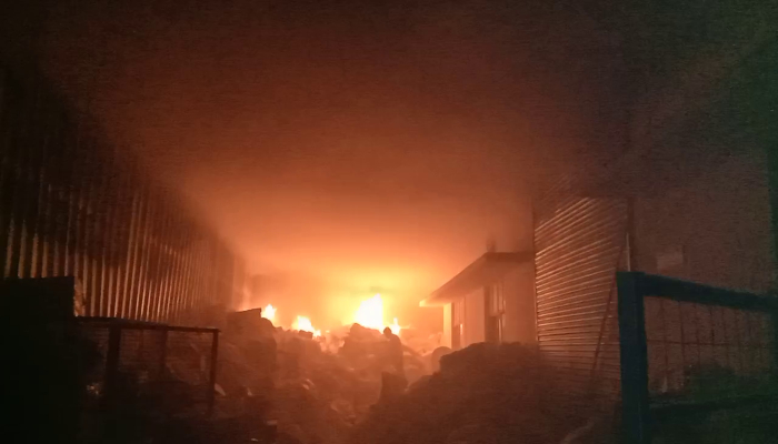 Fire four factories in Rai Industrial Area of Sonipat, राई औद्योगिक क्षेत्र, सोनीपत, फैक्ट्री में आग, हरियाणा न्यूज