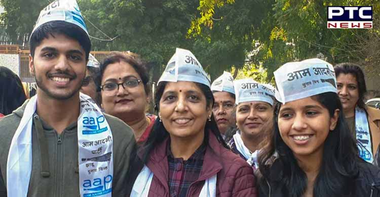 Elections 2022: Arvind Kejriwal's wife, daughter to visit Punjab for campaigning on Feb 11