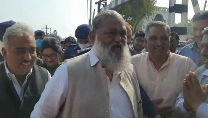 AAP  को गली गली में शराब बेचने में महारत...इसलिए पंजाब ने केजरीवाल की पार्टी को सराहा: विज