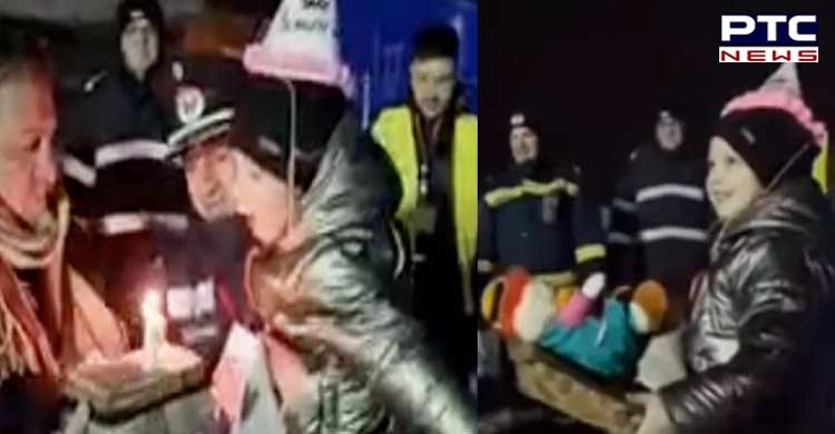 Viral Video: Romanian refugees celebrate birthday of 7-year-old Ukrainian girl