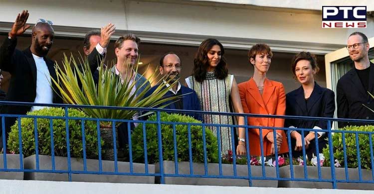 Deepika all smiles at Cannes 2022 jury dinner
