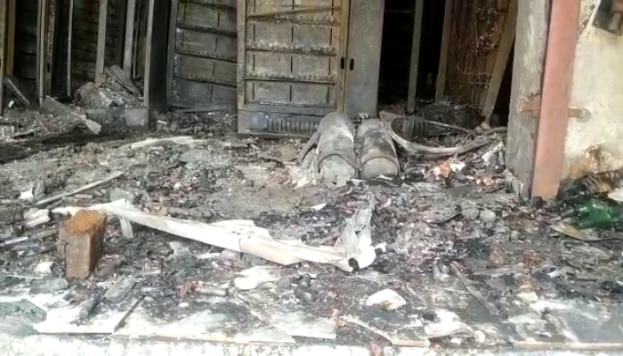फरीदाबाद में बैटरी बनाने वाली फैक्ट्री में लगी आग, 3 कर्मचारियों की मौत
