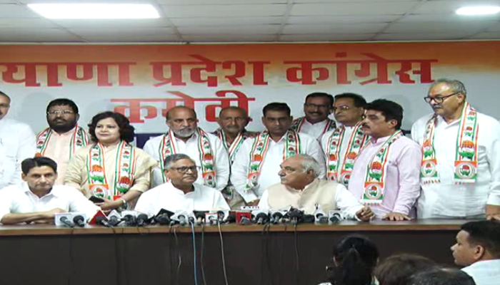 हरियाणा कांग्रेस को मिली मजबूती, हुड्डा में 8 पूर्व विधायकों को पार्टी में करवाया शामिल