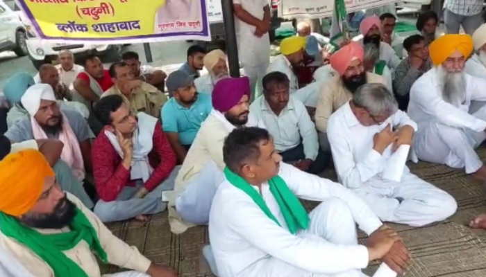 कुरुक्षेत्र में सरकार के खिलाफ किसानों का प्रदर्शन, सरकार के खिलाफ की नारेबाजी