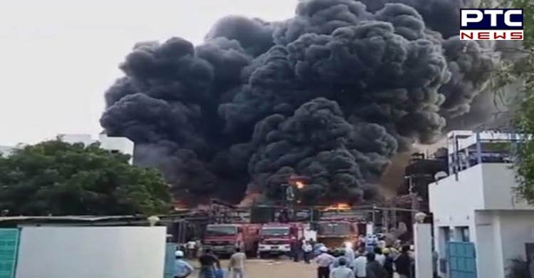 Massive fire at Deepak Nitrite GIDC plant in Gujarat's Vadodara