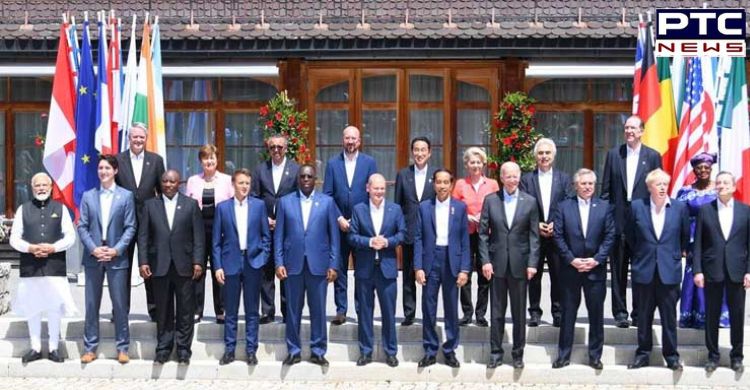 G7 leaders, PM Modi pose for photograph ahead of G7 Summit