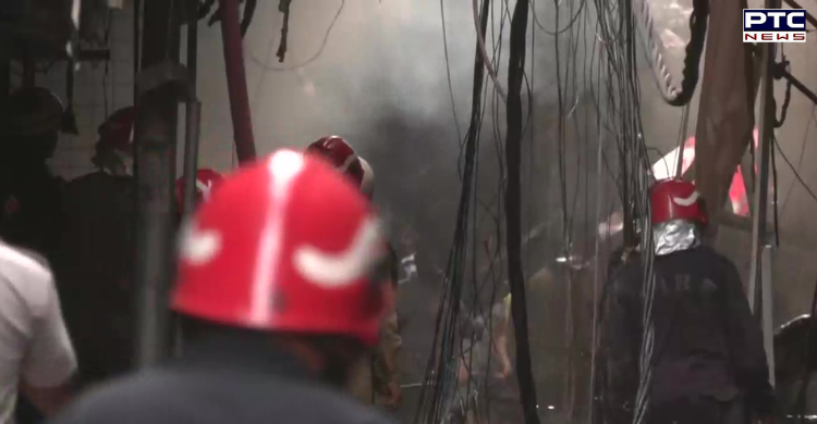 Massive fire breaks out in Delhi's Karol Bagh