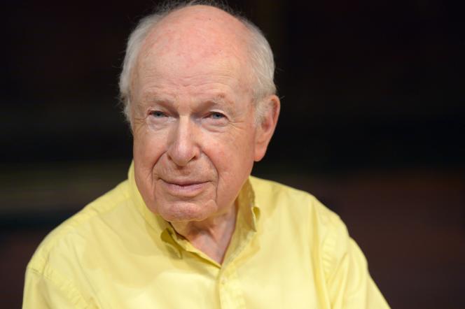 Legendary British theatre and film director Peter Brook passes away at 97