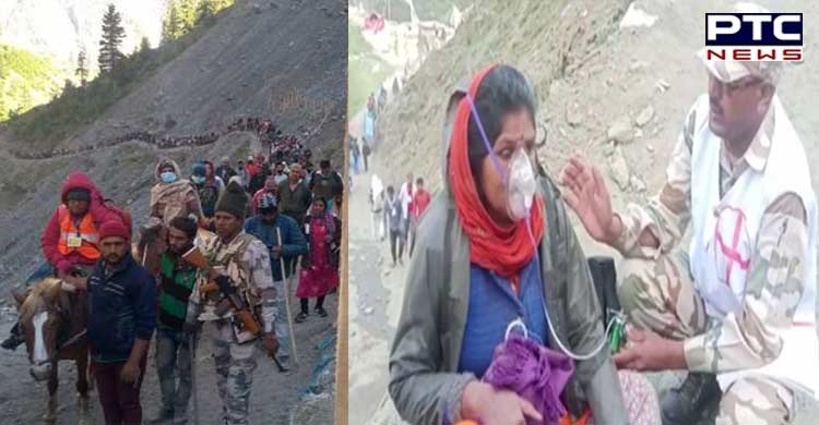 ITBP troops provide oxygen to Amarnath pilgrims