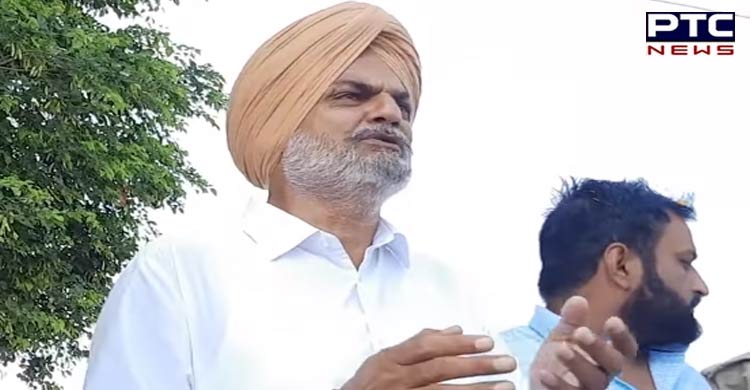 Sidhu-Moosewala’s-father-make-first-public-appearance-after-singer’s-death-3