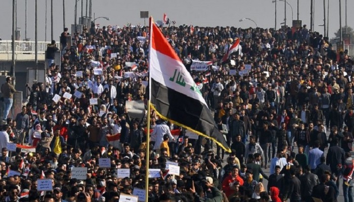 ईराक में भड़की हिंसा, अब तक 20 की मौत, राष्ट्रपति भवन पर प्रदर्शनकारियों का कब्जा