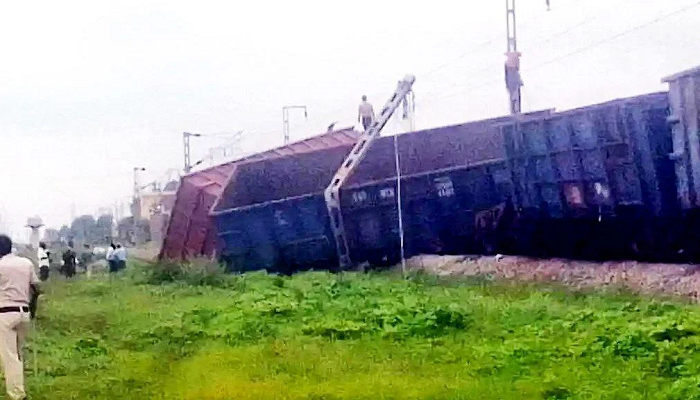 महाराष्ट्र के गोंदिया में दो ट्रेनों की भिड़ंत, आधी रात करीब ढाई बजे हुआ हादसा