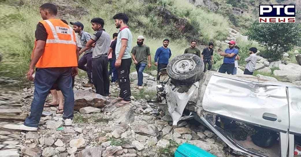 Jammu-Kashmir-road-accident-3