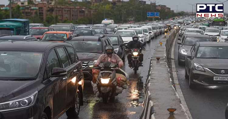 Heavy rain lashes parts of Punjab, Haryana, Delhi; farmers worried