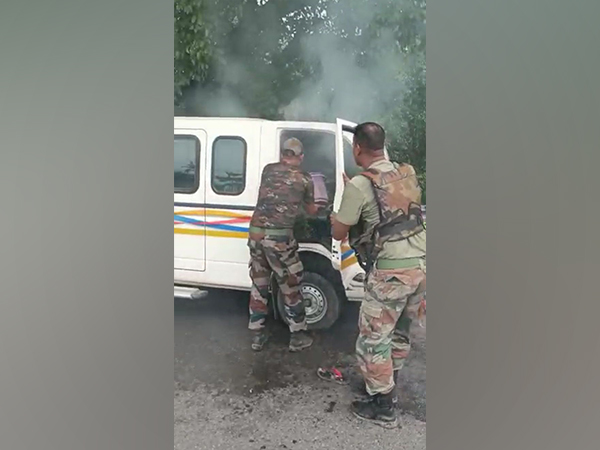 Indian Army personnel rescue 6 civilians from burning van in Assam