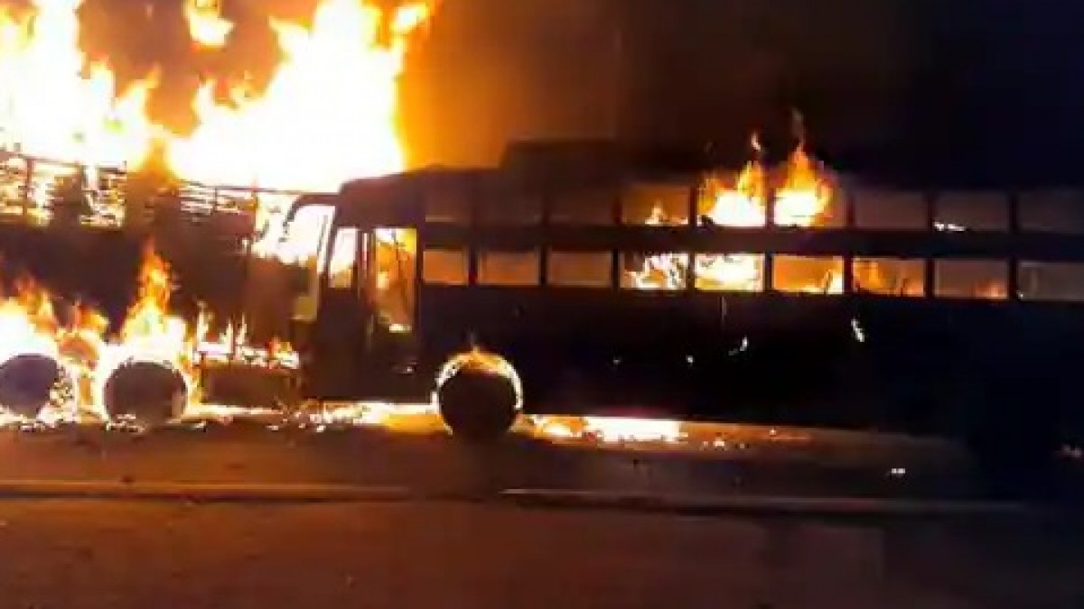 Maharashtra: 8 dead after bus catches fire in Nashik