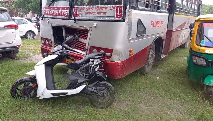 सोनीपत: पंजाब रोडवेज की बस ने स्कूटी को मारी टक्कर, पती-पत्नी की मौके पर मौत