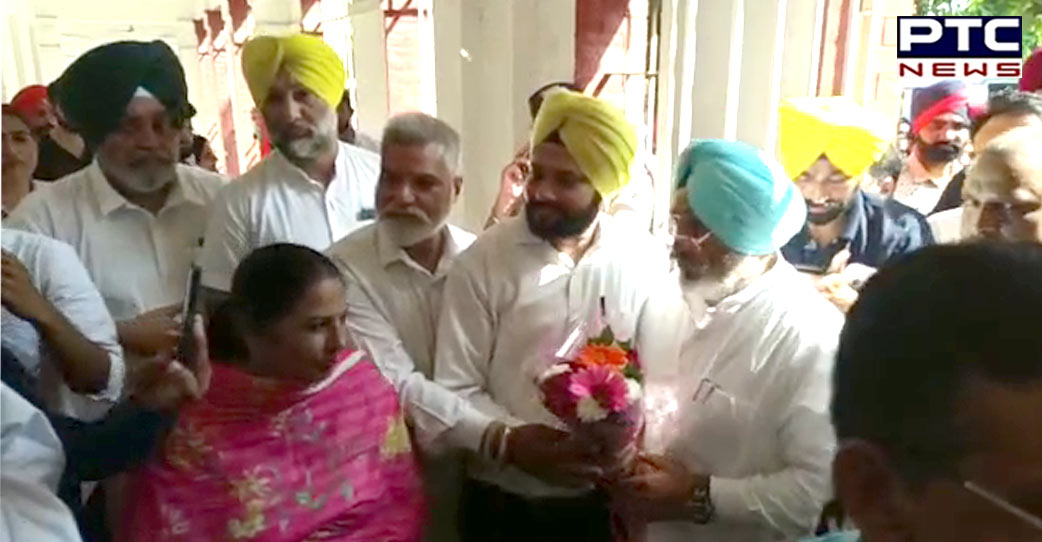 Punjab Health Minister pays surprise visit to Amritsar Medical College