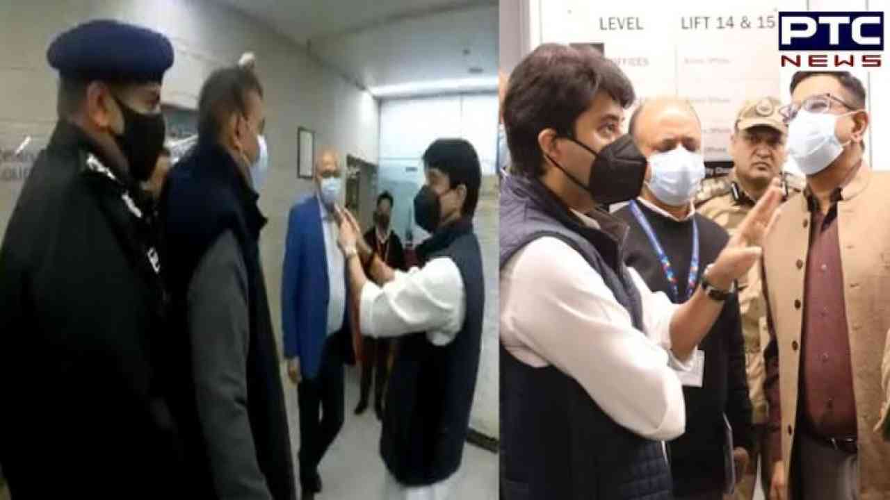 Aviation Minister Scindia makes surprise visit to Delhi airport amid overcrowding complaints