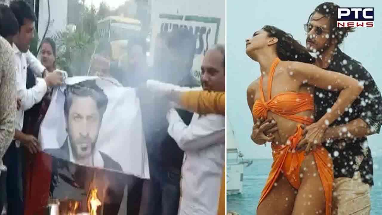 'Pathaan' controversy:  Bajrang Dal, VHP activists disrupt shooting of Shah Rukh Khan-starrer 'Return Ticket' in MP's Jabalpur