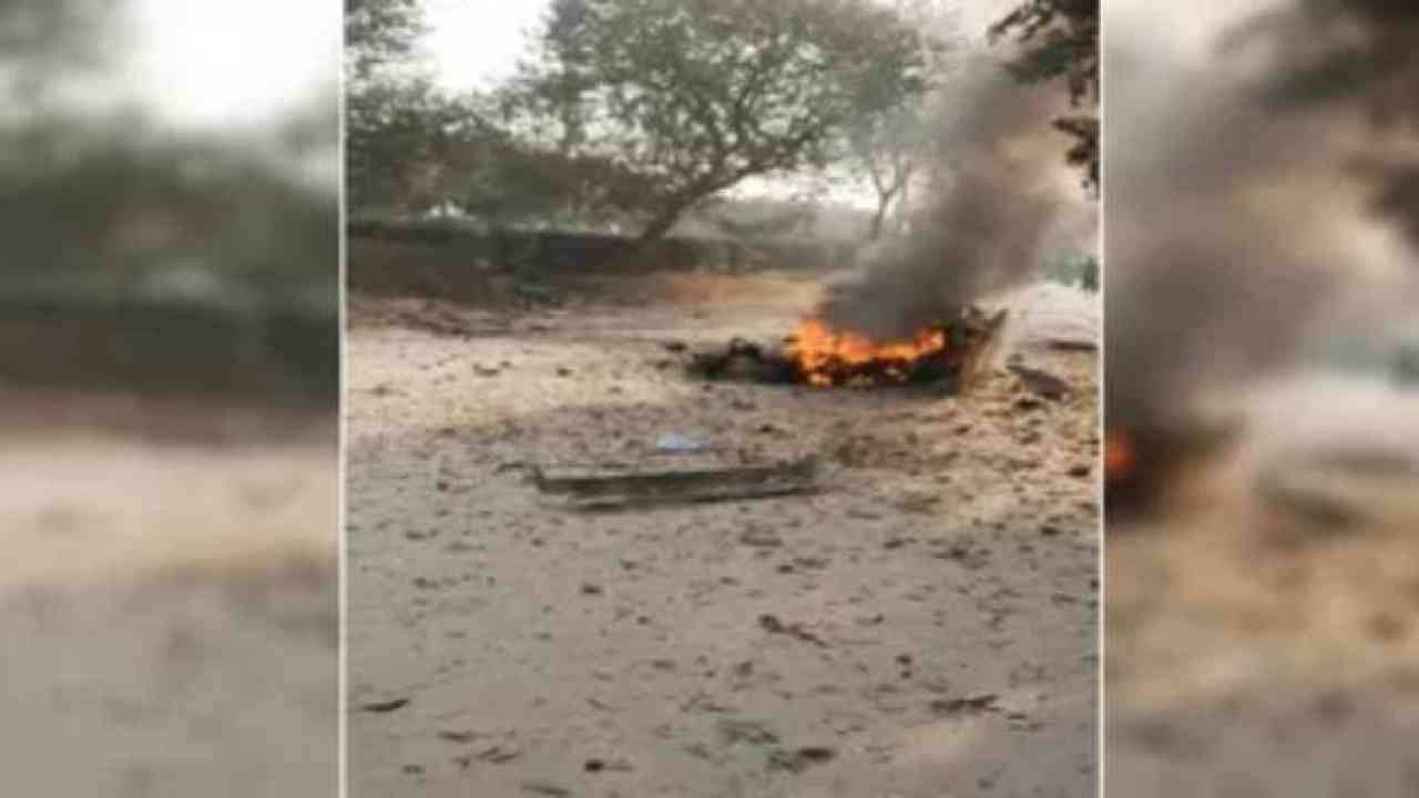 इस्लामाबाद में गाड़ी में बैठकर आया शख्स, अचानक से शरीर पर बंधे बम से खुद को उड़ाया