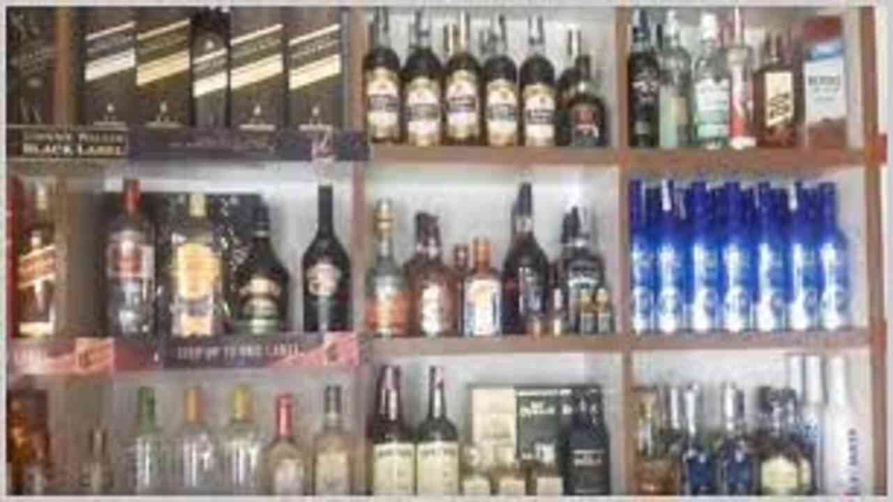 पिछले सालों के मुकाबले  40 प्रतिशत अधिक कीमत में नीलाम हुए शराब के ठेके