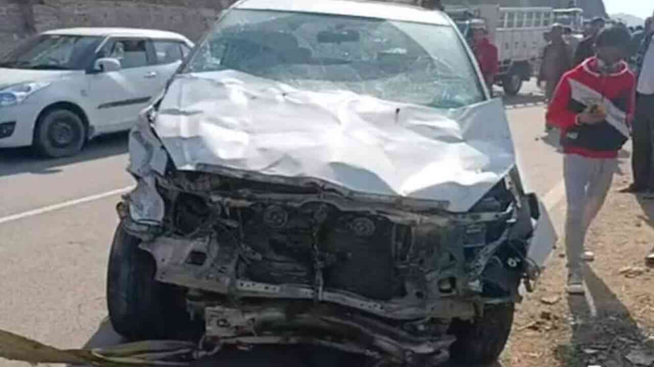 तेज रफ़्तार बेकाबू इनोवा ने  बरपाया कहर, 9 को कुचला, 5की मौत