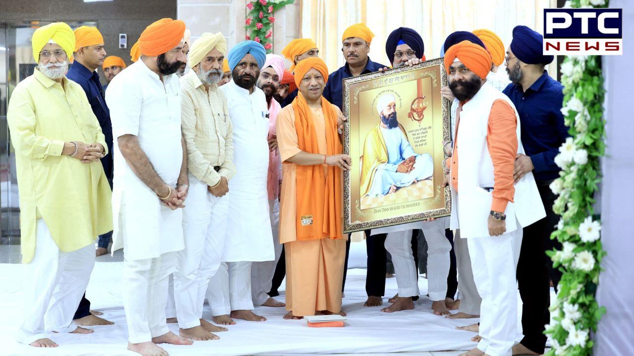 ਸਿਰ ’ਤੇ ਦਸਤਾਰ ਸਜਾ ਕੇ CM ਯੋਗੀ ਸ੍ਰੀ ਗੁਰੂ ਤੇਗ ਬਹਾਦਰ ਜੀ ਦੀ ਸ਼ਹੀਦੀ ਦਿਵਸ ਮੌਕੇ ਸੰਦੇਸ਼ ਯਾਤਰਾ ’ਚ ਹੋਏ ਸ਼ਾਮਲ, ਦੇਖੋ ਤਸਵੀਰਾਂ